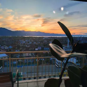 Apartment Sunset View Rooftop, Shkoder