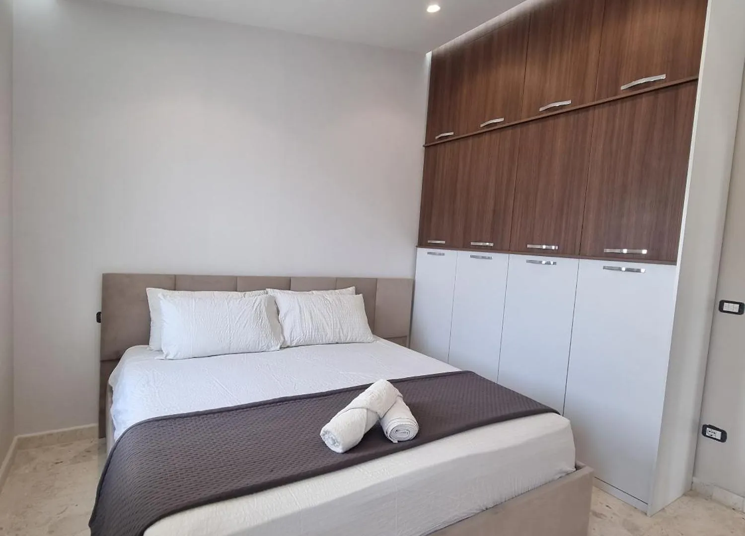 A&D Penthouse 3 Bedroom Apartment Shkoder Albania